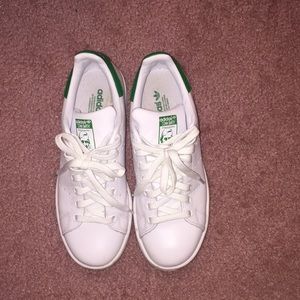 Adidas Women’s size 6.5 Stan Smiths